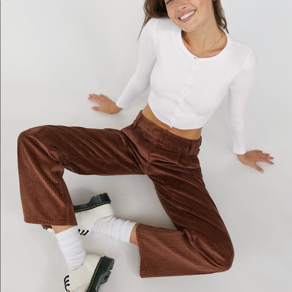 Aritzia Sunday Best Apple Longsleeve